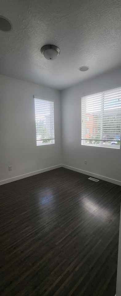 5332 W Silver Clover Ln - Photo 4 of 40