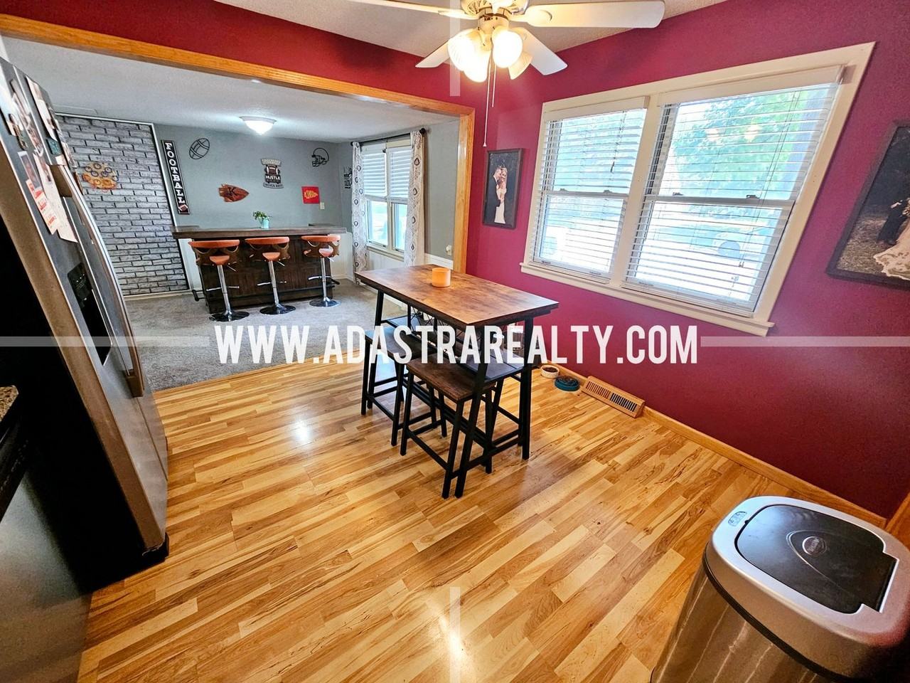 227 S Walnut St - Photo 7 of 29