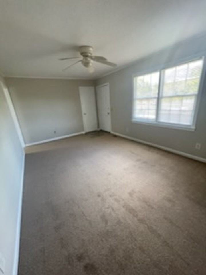 2414 Shawnee Dr - Photo 4 of 11