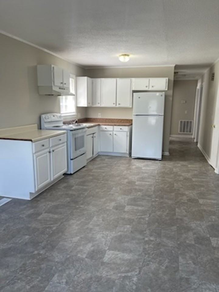 2414 Shawnee Dr - Photo 6 of 11