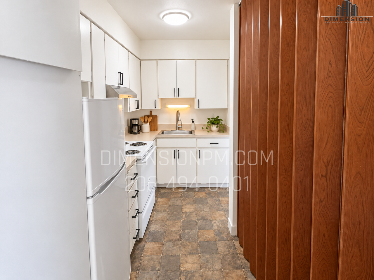 Justine Apartments Studio and 1 bedrooms - Photo 6 of 7