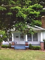 featured image of 308 S Summit St