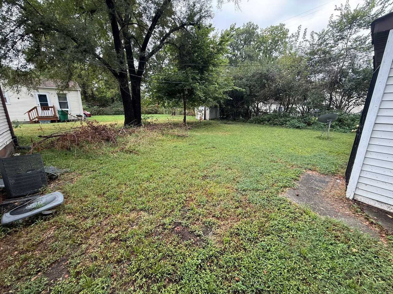 1110 Richard Dr - Photo 2 of 21