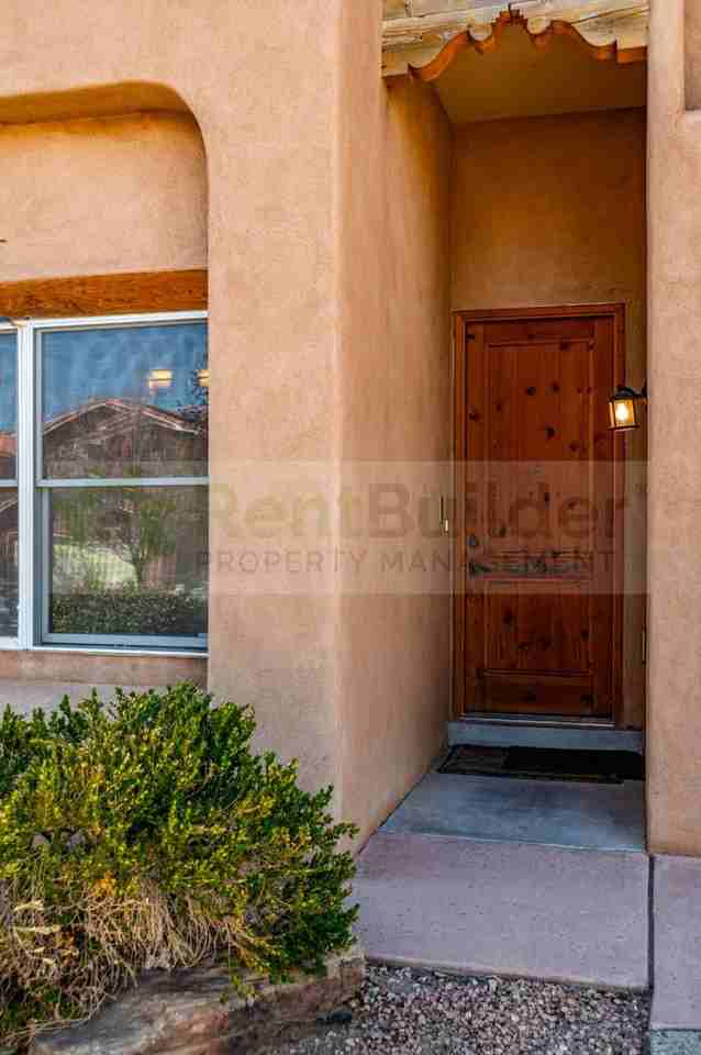 9404 Endee Rd Nw - Photo 4 of 43