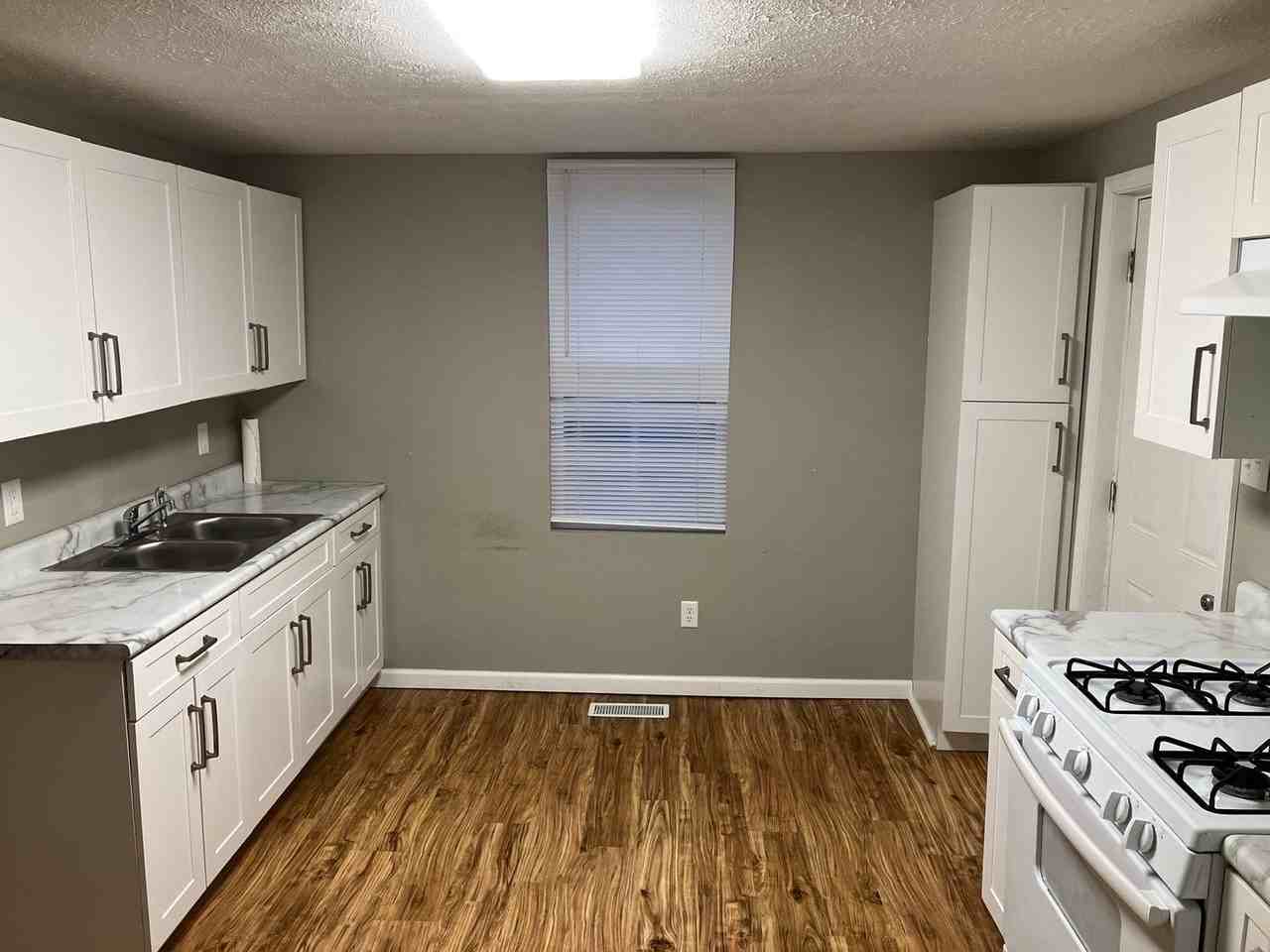 1248 N Rutledge St - Photo 2 of 16