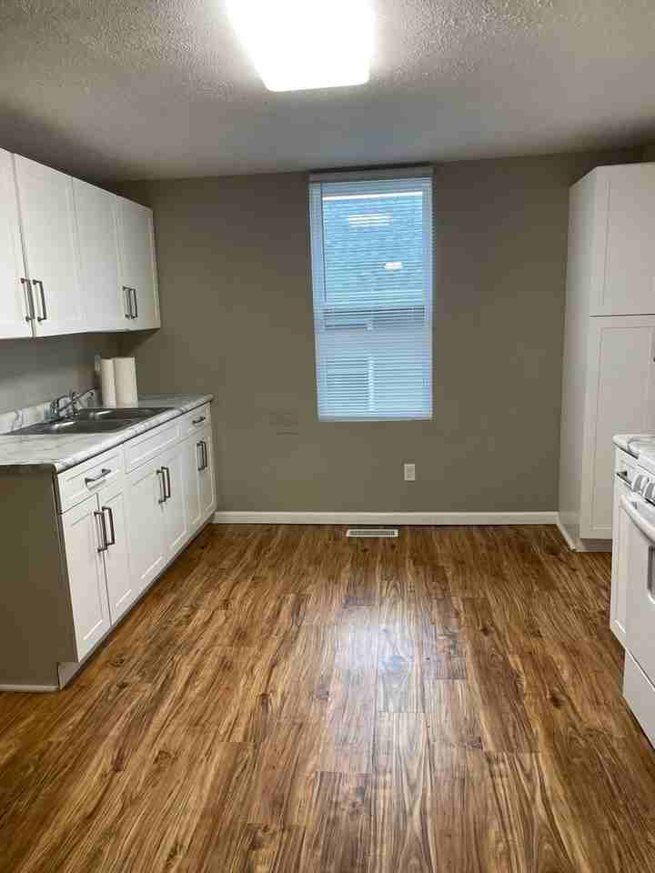 1248 N Rutledge St - Photo 7 of 16