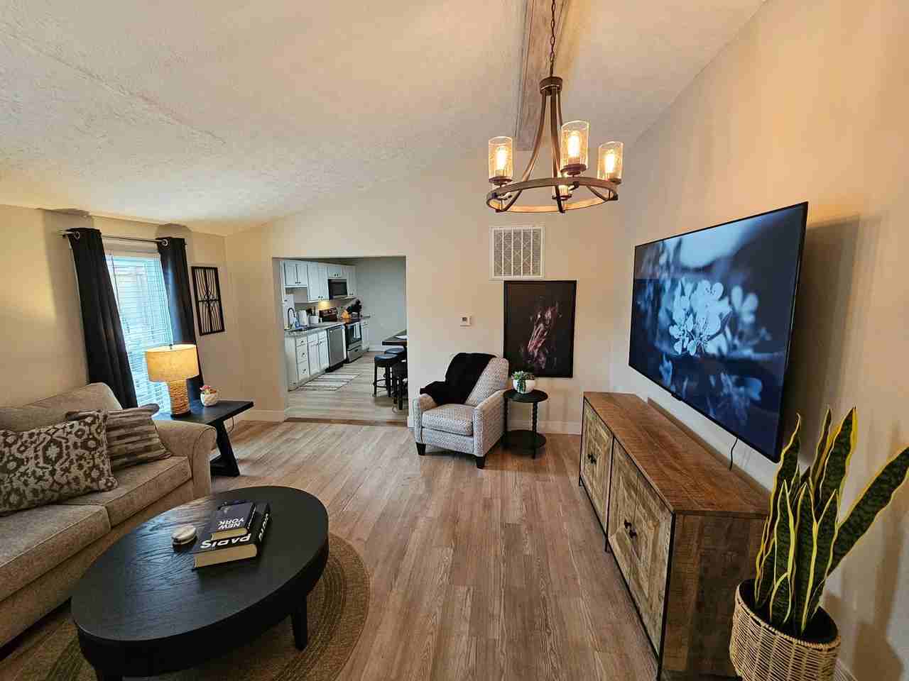 5941 Princeton Glendale Rd - Photo 3 of 29