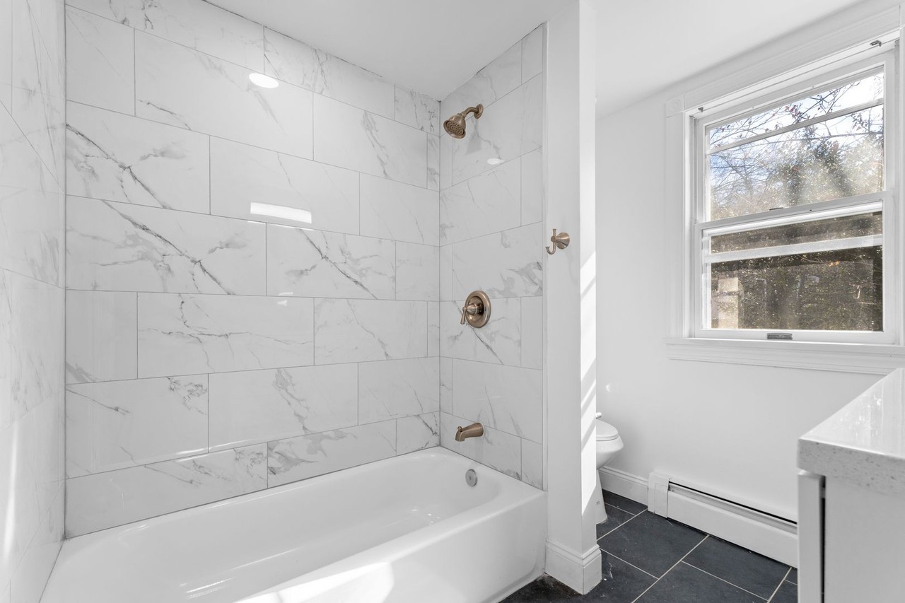 830 Gilly Ave - Photo 7 of 18