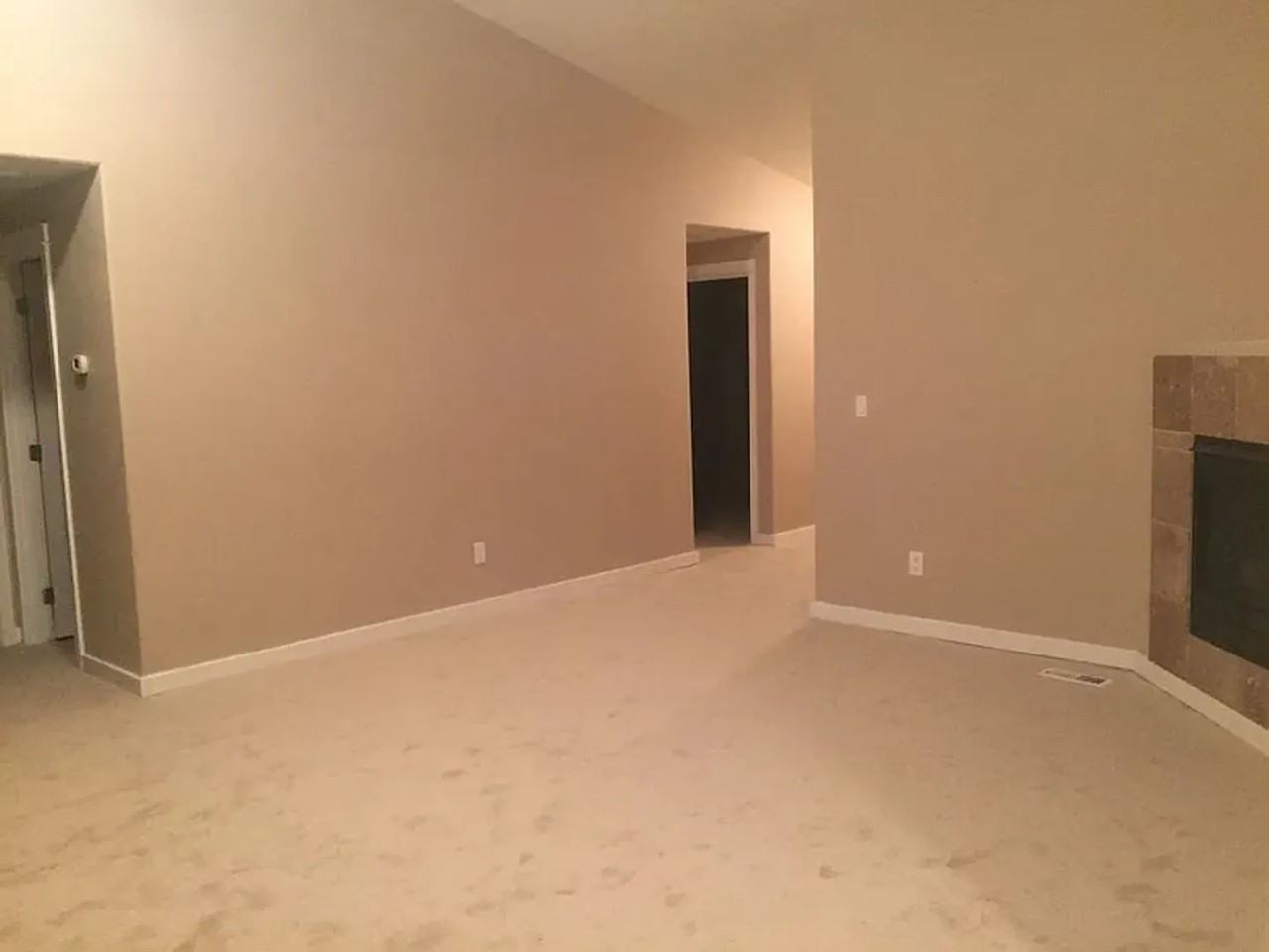 4056 Spring Ave Ne - Photo 4 of 18
