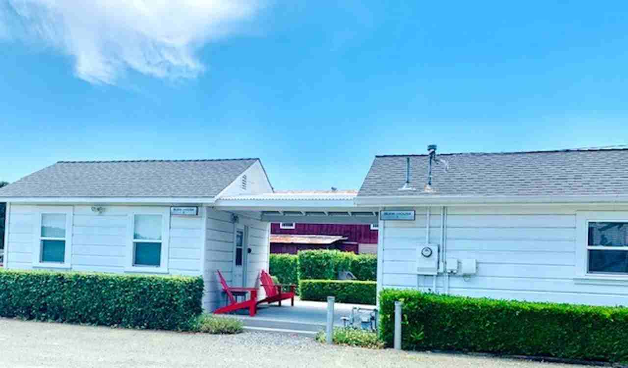 871 Dowdell Ln - Photo 6 of 18