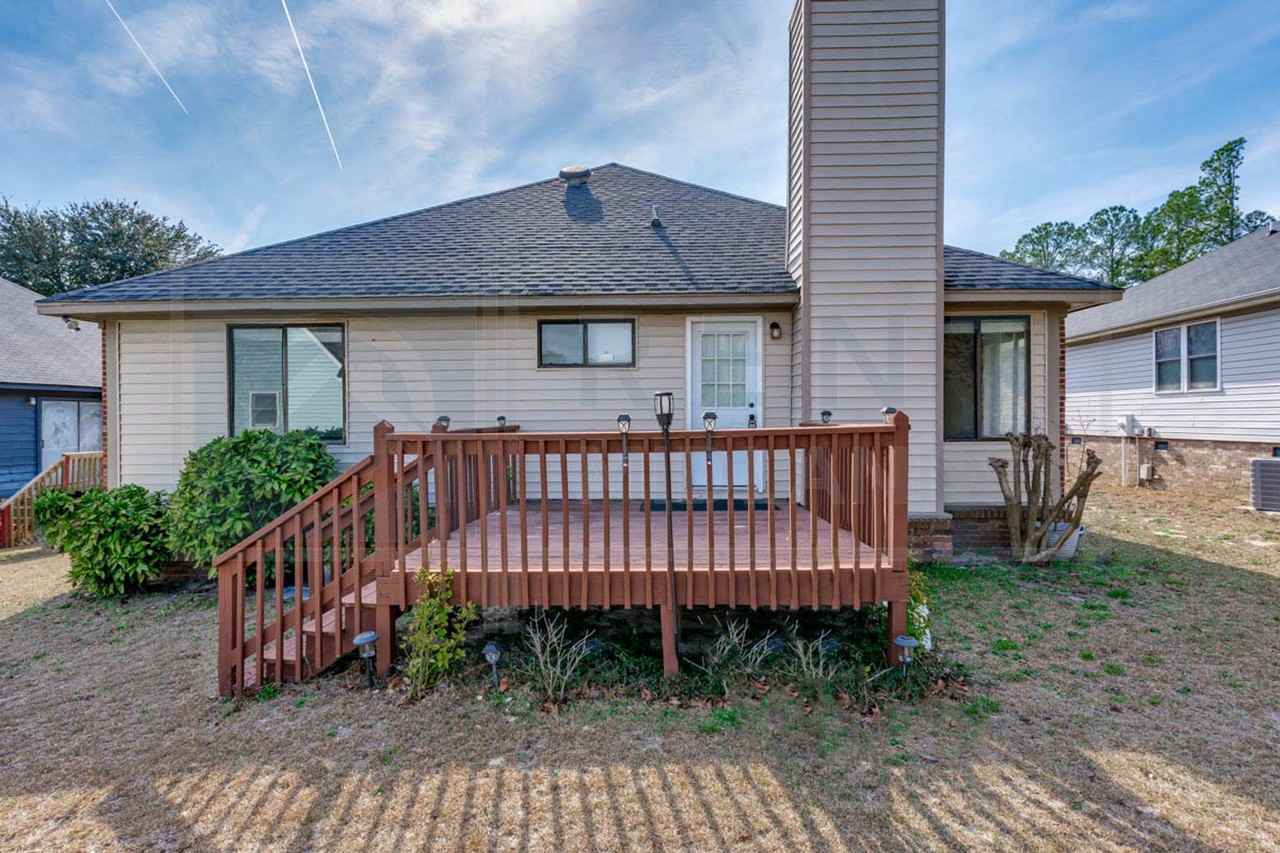 6 Huntcliff Ct - Photo 7 of 27