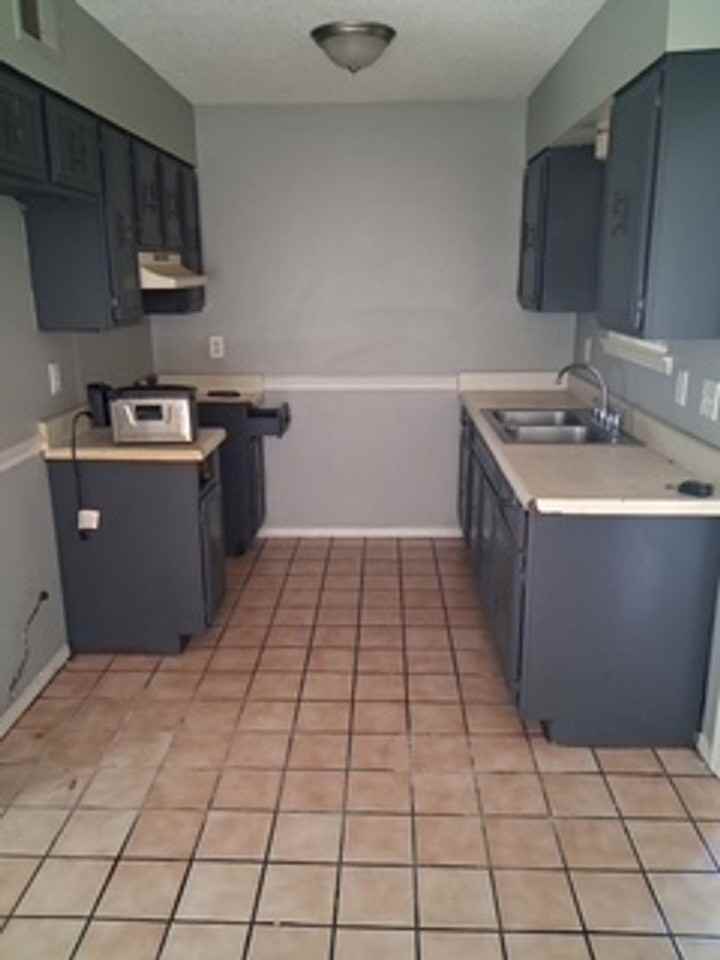 3295 Vineyard Haven Pl - Photo 3 of 10