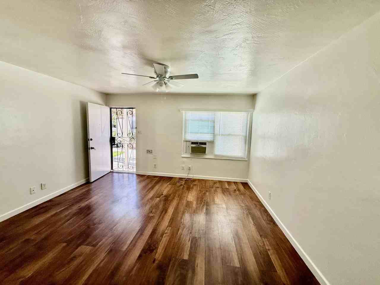 1006 S Howard St - Photo 5 of 20