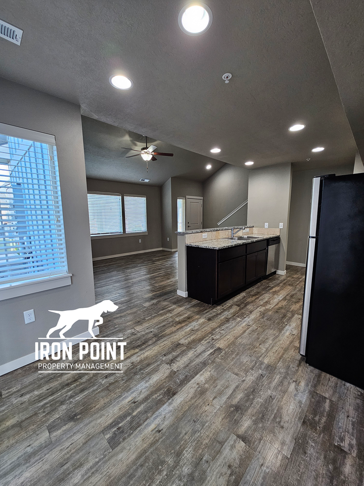 150 S Trek Ln - Photo 6 of 40