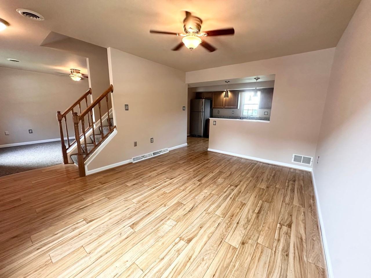 1114 Skyview Dr - Photo 6 of 27