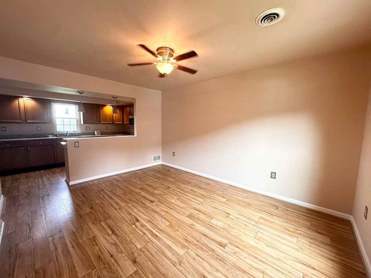1114 Skyview Dr - Photo 7 of 27