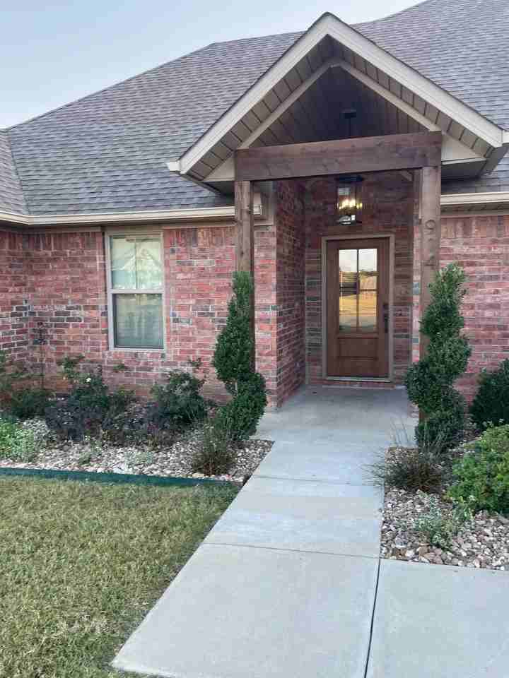 914 Mourning Dove Way - Photo 2 of 18