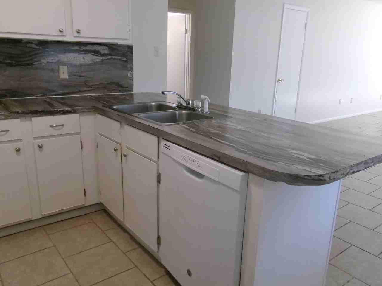 1116 Nw 52nd Cir - Photo 7 of 31