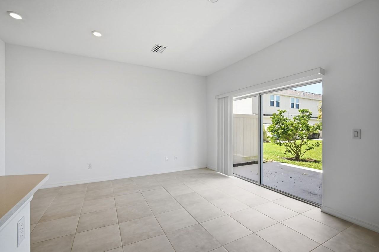 2365 Paravane Way - Photo 7 of 28