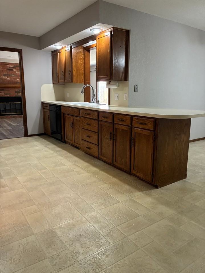 4402 Briar Creek Rd - Photo 6 of 27
