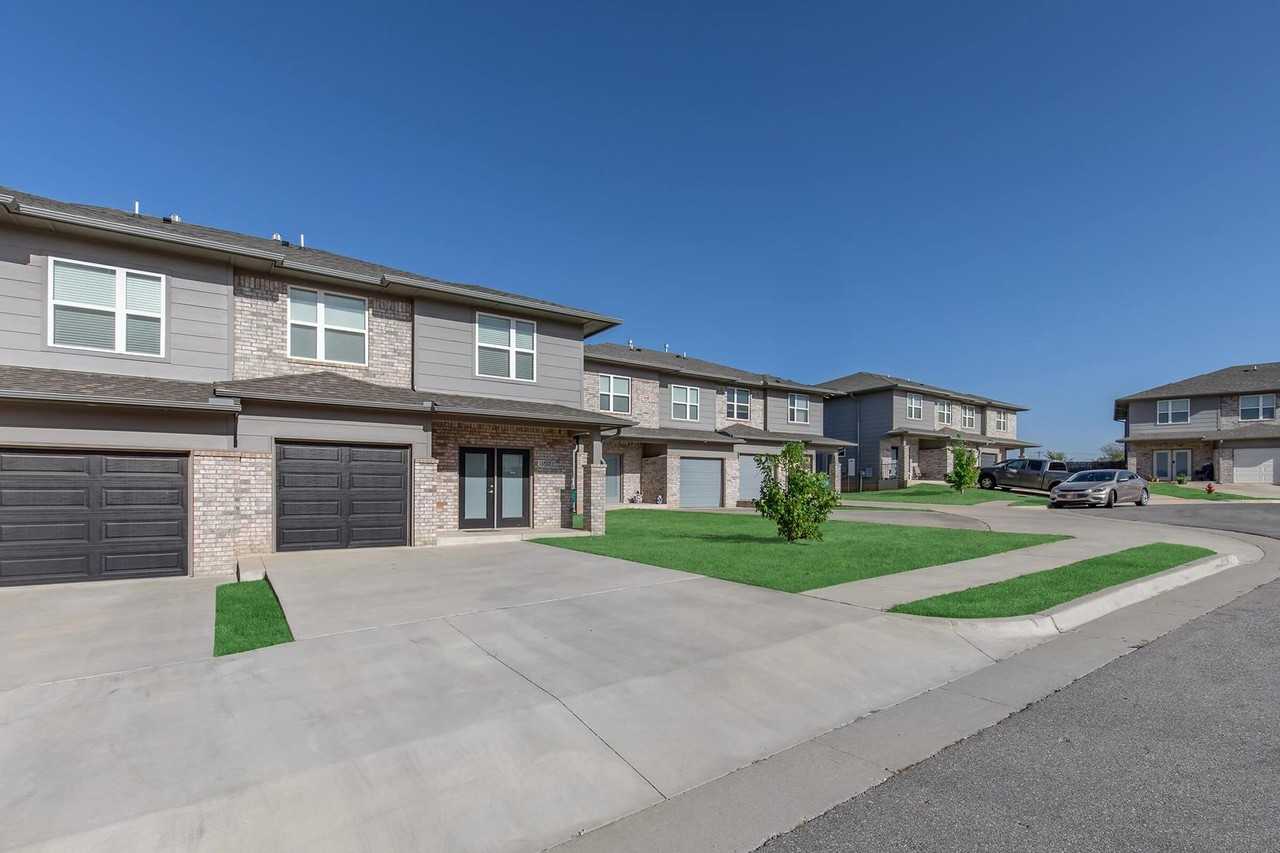 13512 Bluejacket Dr - Photo 4 of 18