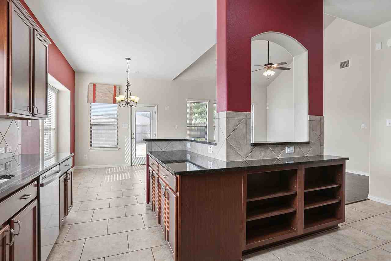 2454 Santa Barbara Loop - Photo 5 of 20