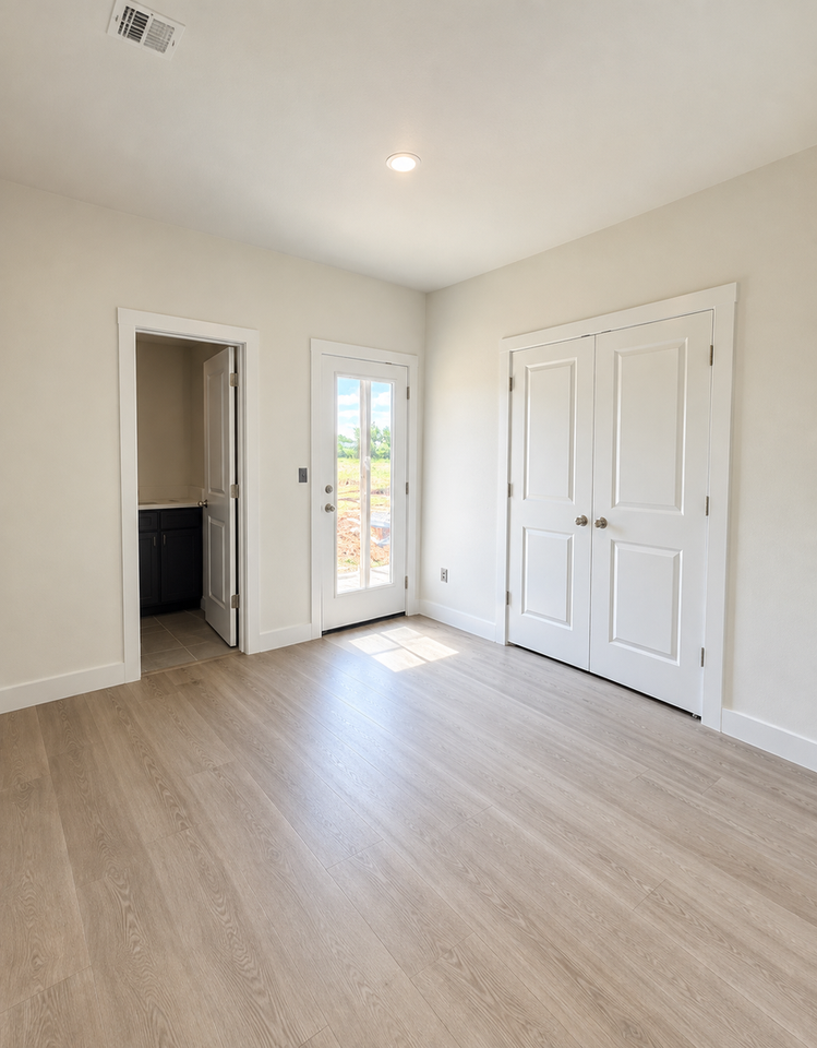 3308 S 23rd St - Photo 6 of 11
