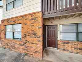 featured image of 703 W Calle Sur St