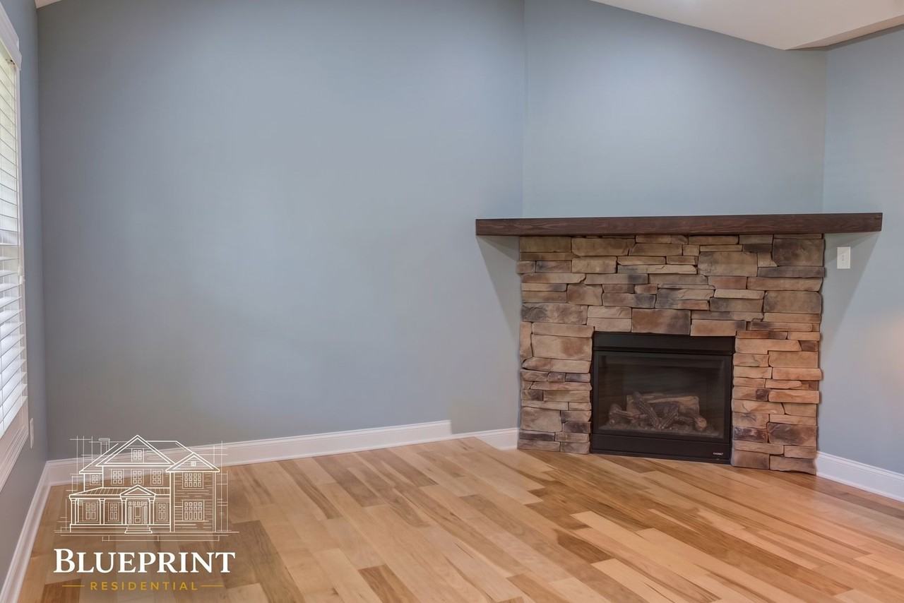 5415 Laurel Creek Way - Photo 6 of 22