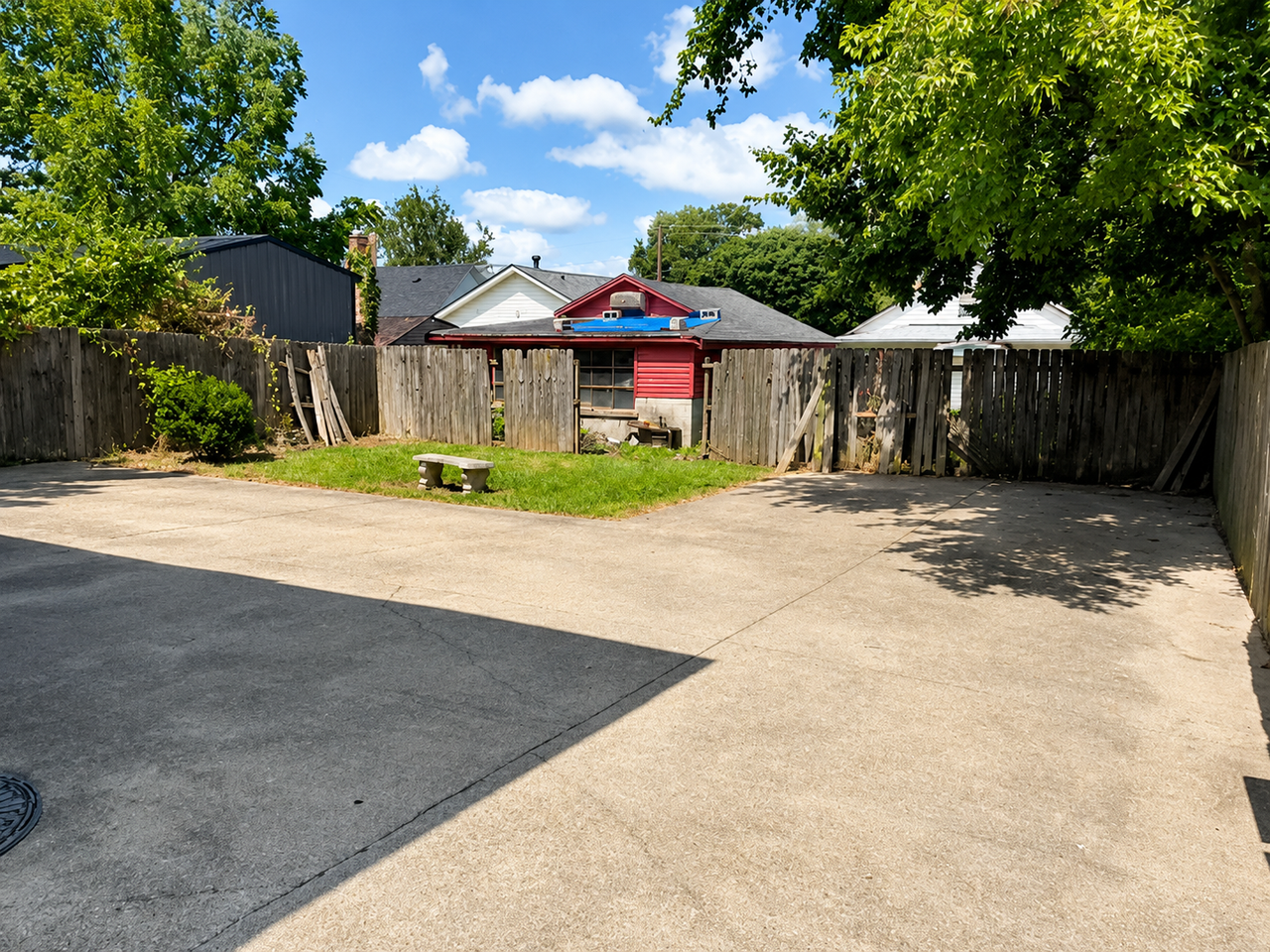 173 American Ave - Photo 3 of 16