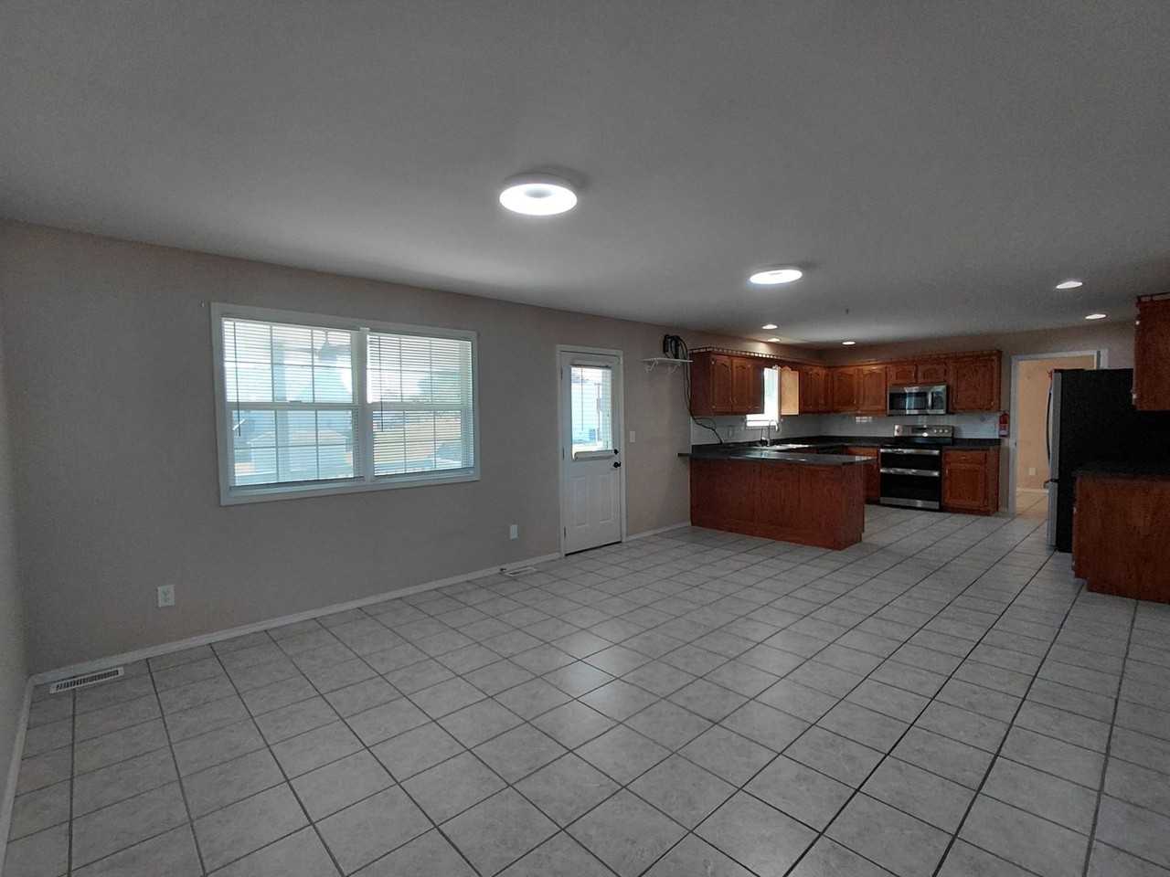 19594 Lilly Ln - Photo 4 of 30