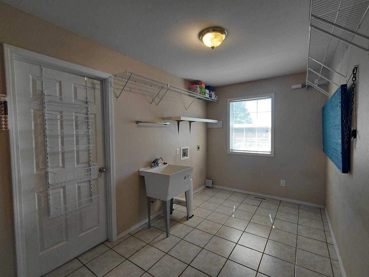 19594 Lilly Ln - Photo 7 of 30