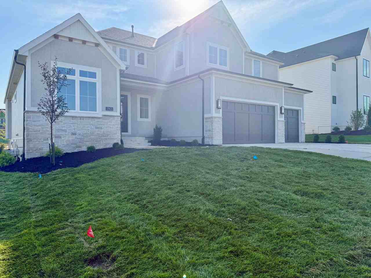 17621 Carter St - Photo 3 of 50