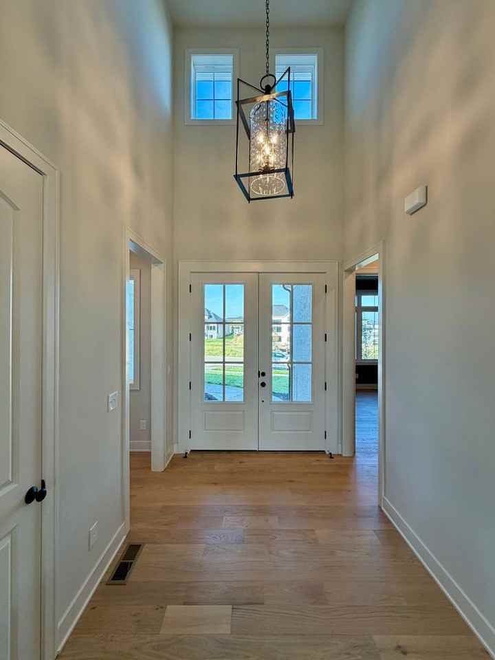 17621 Carter St - Photo 5 of 50