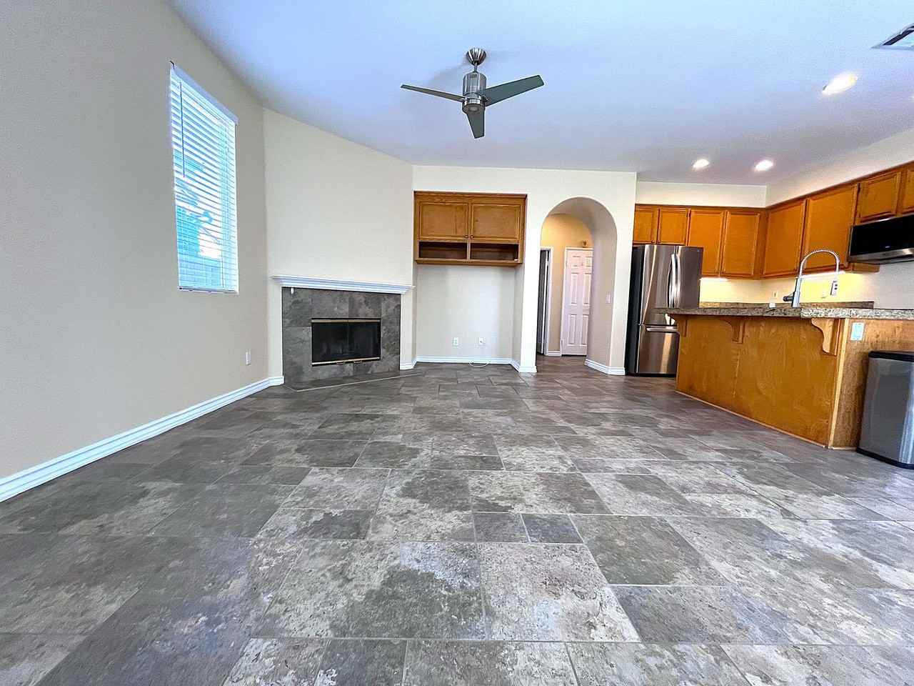 6079 Paseo Pradera - Photo 7 of 29