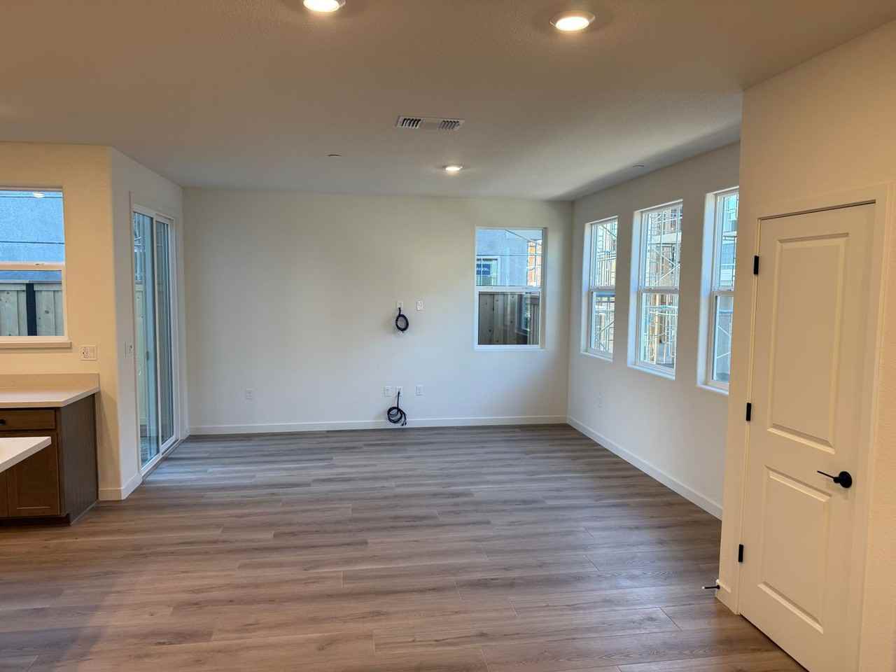 2814 Stargaze Ln - Photo 5 of 18