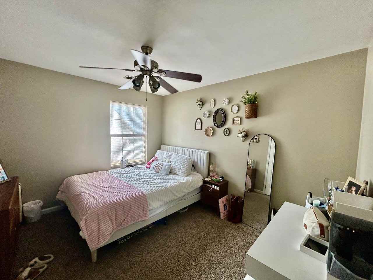 238 Rose St #B - Photo 7 of 10