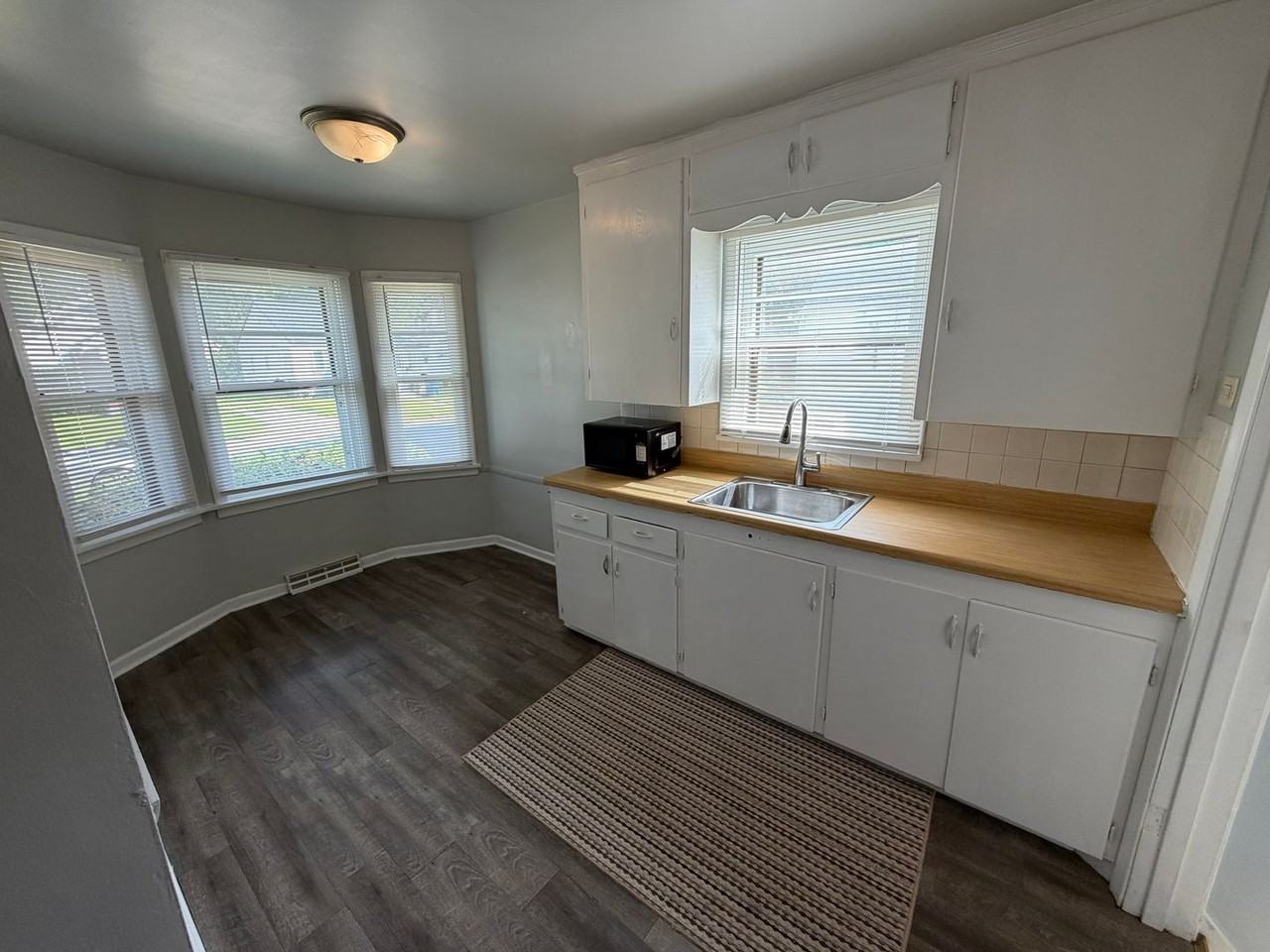 919 Turner Ave - Photo 5 of 16