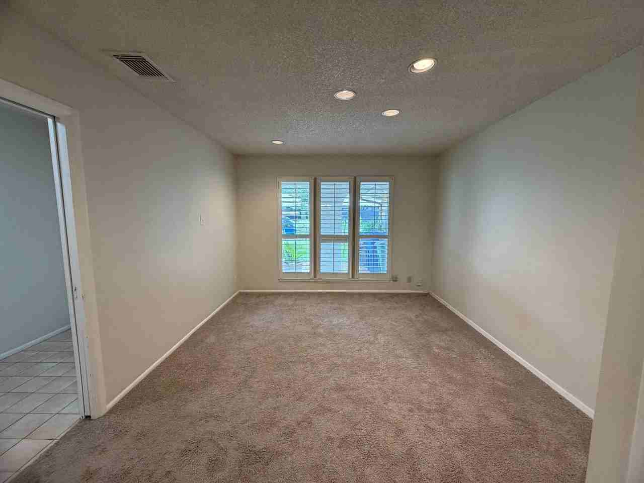 11119 Whisper Valley St - Photo 4 of 32