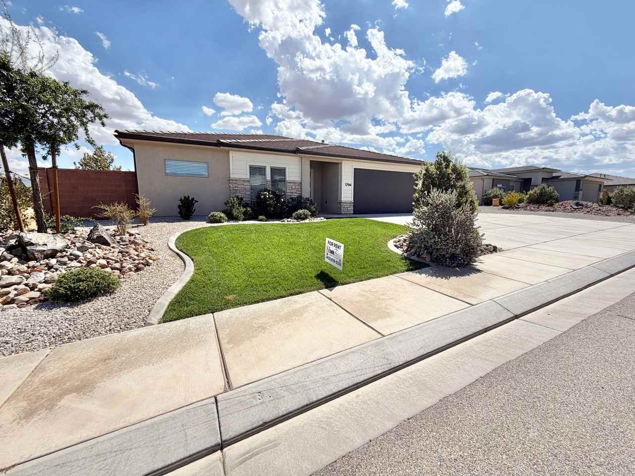 1794 E Sunshine Trl - Photo 3 of 32