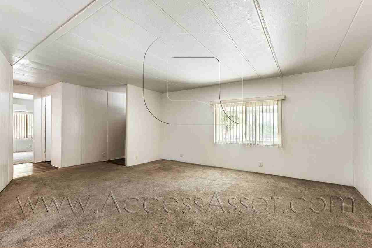 32889 Brechtel St - Photo 5 of 26