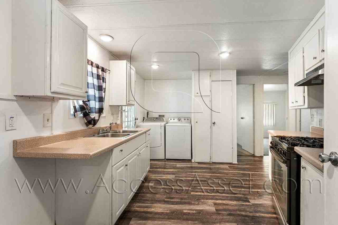 32889 Brechtel St - Photo 7 of 26