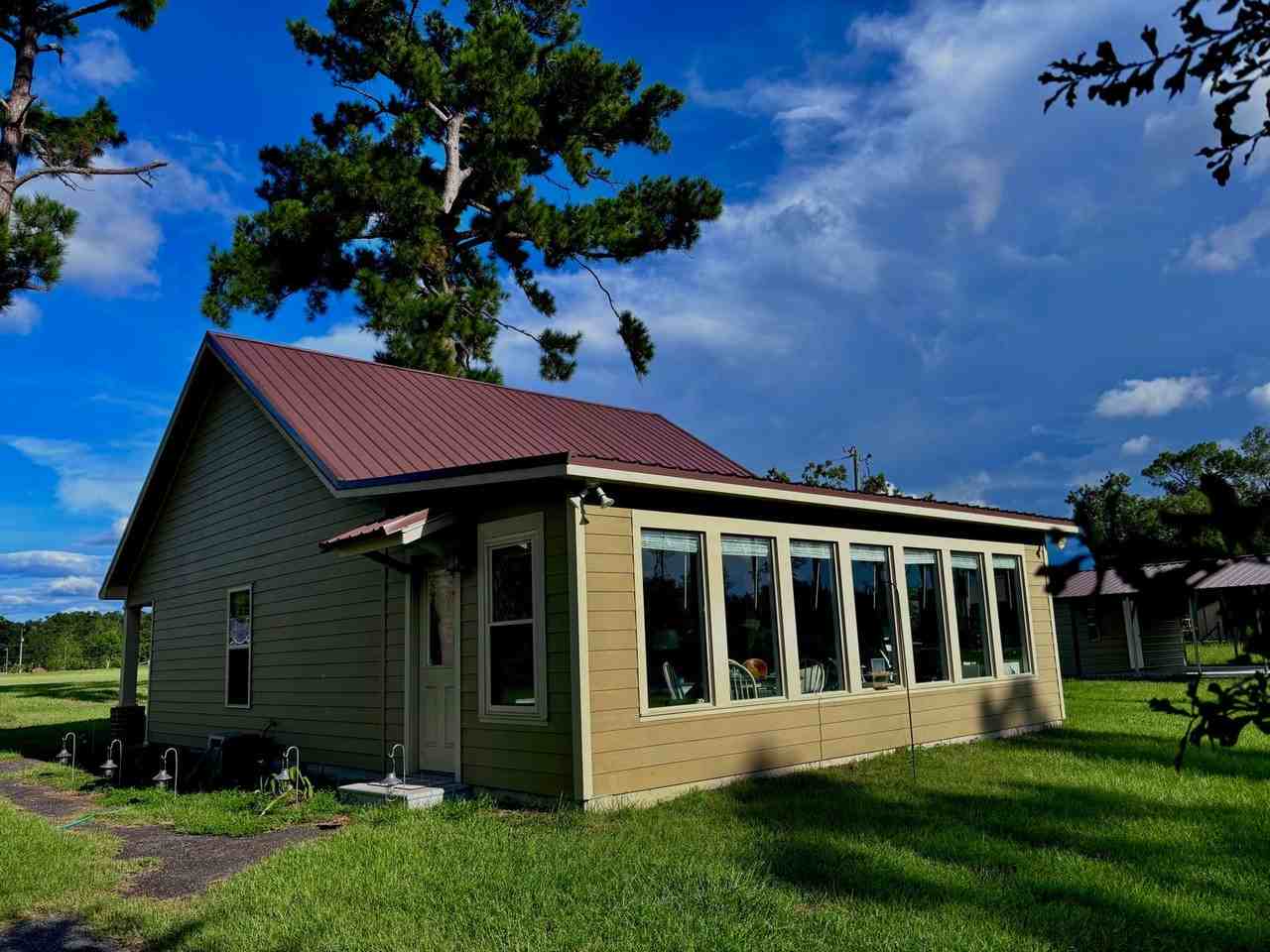 2561 Moore Crossing Rd - Photo 3 of 19