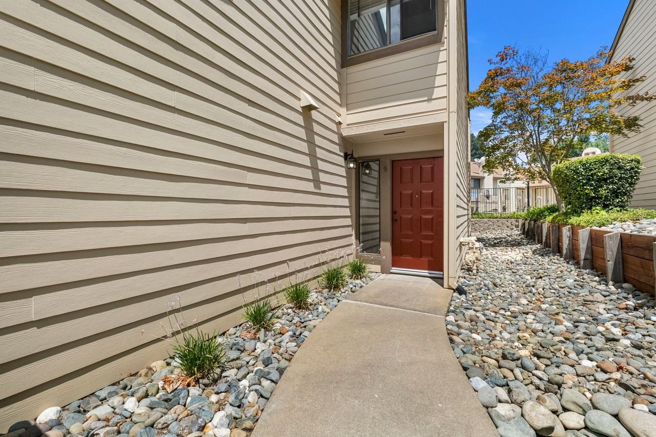 5607 Walnut Ave #9 - Photo 4 of 38