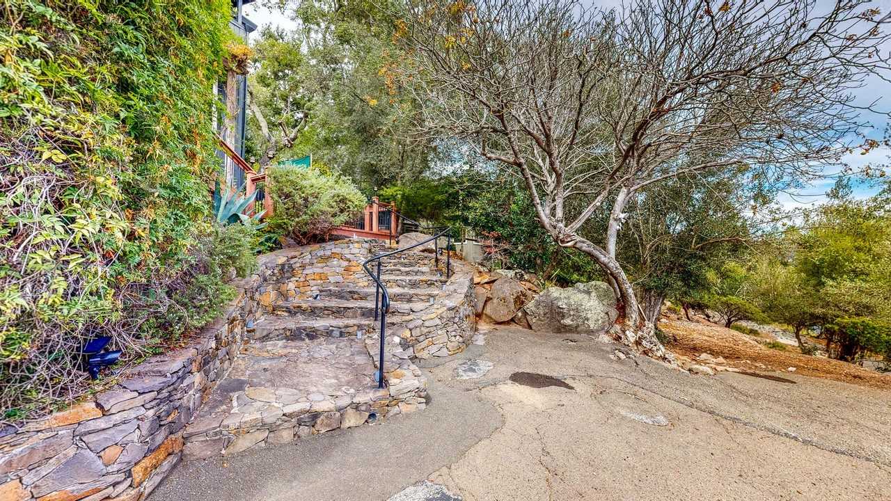 1625 Los Olivos Rd - Photo 5 of 50