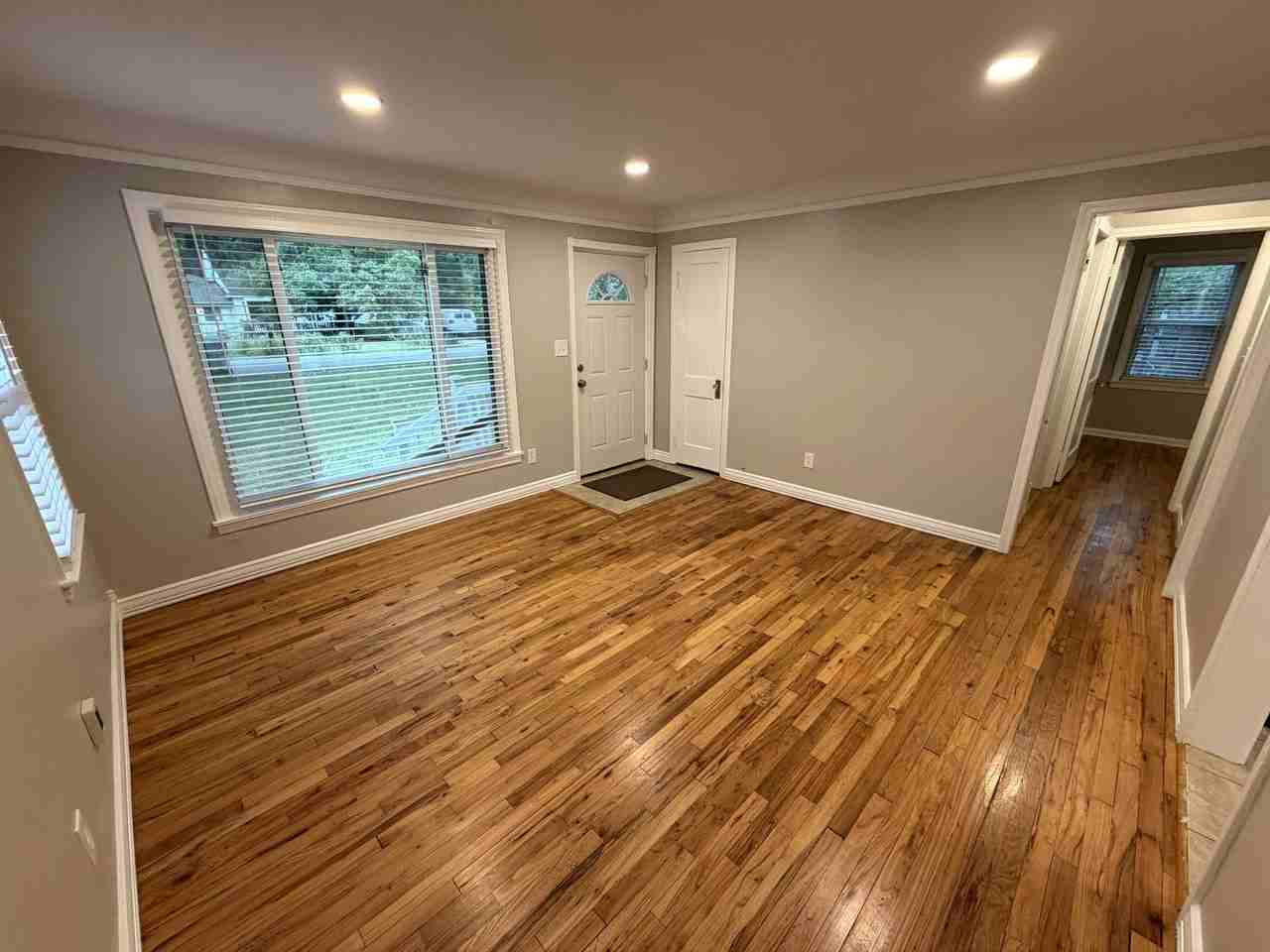 21450 Frazer Ave - Photo 2 of 20
