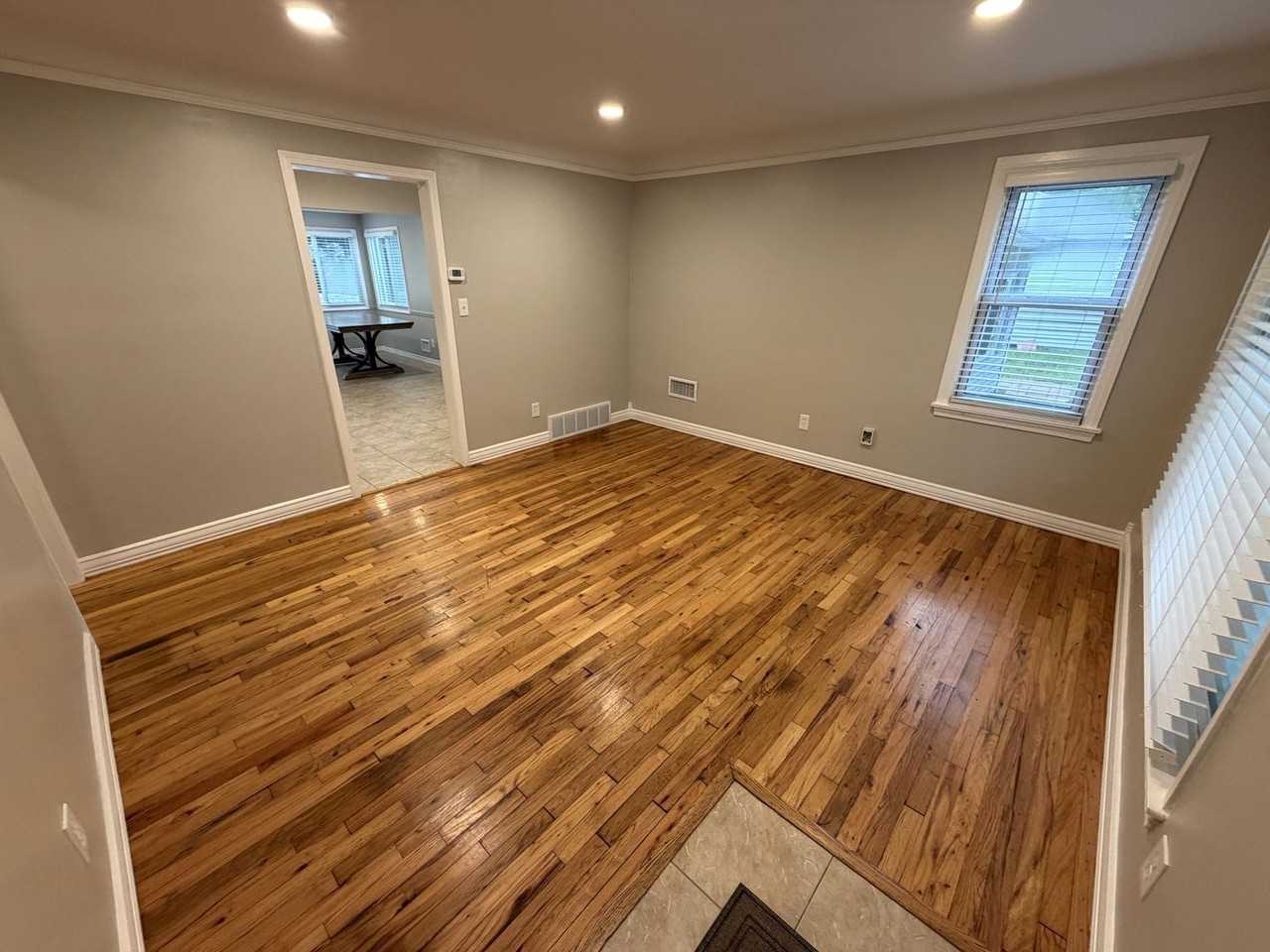 21450 Frazer Ave - Photo 3 of 20