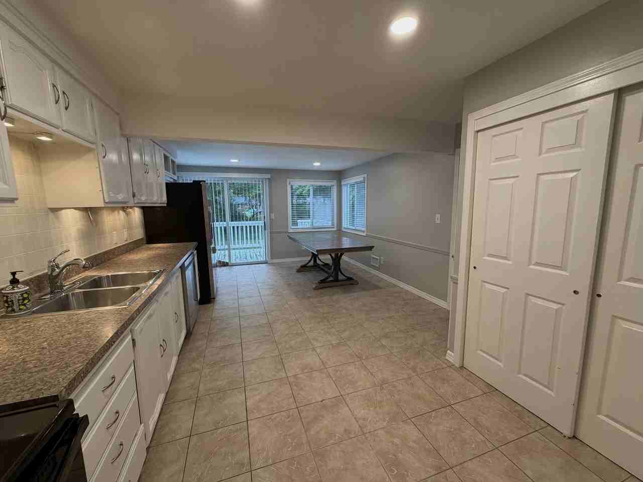 21450 Frazer Ave - Photo 4 of 20