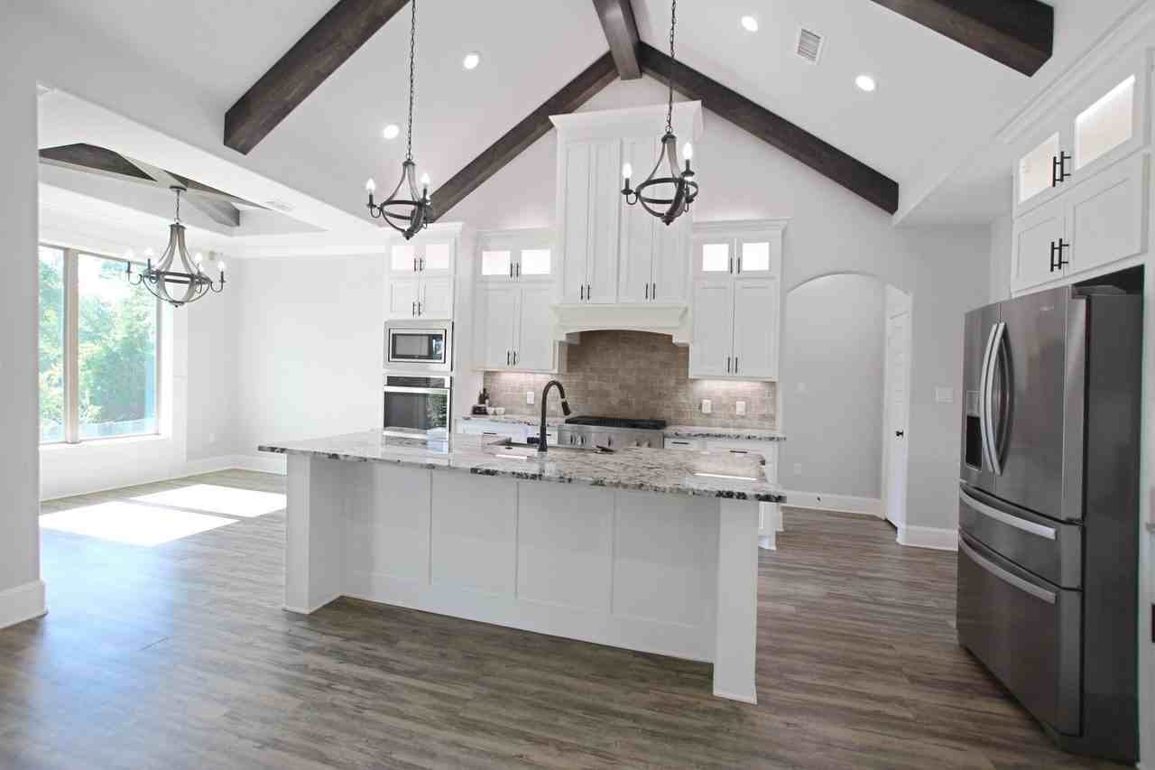 344 Duke Pl - Photo 7 of 40
