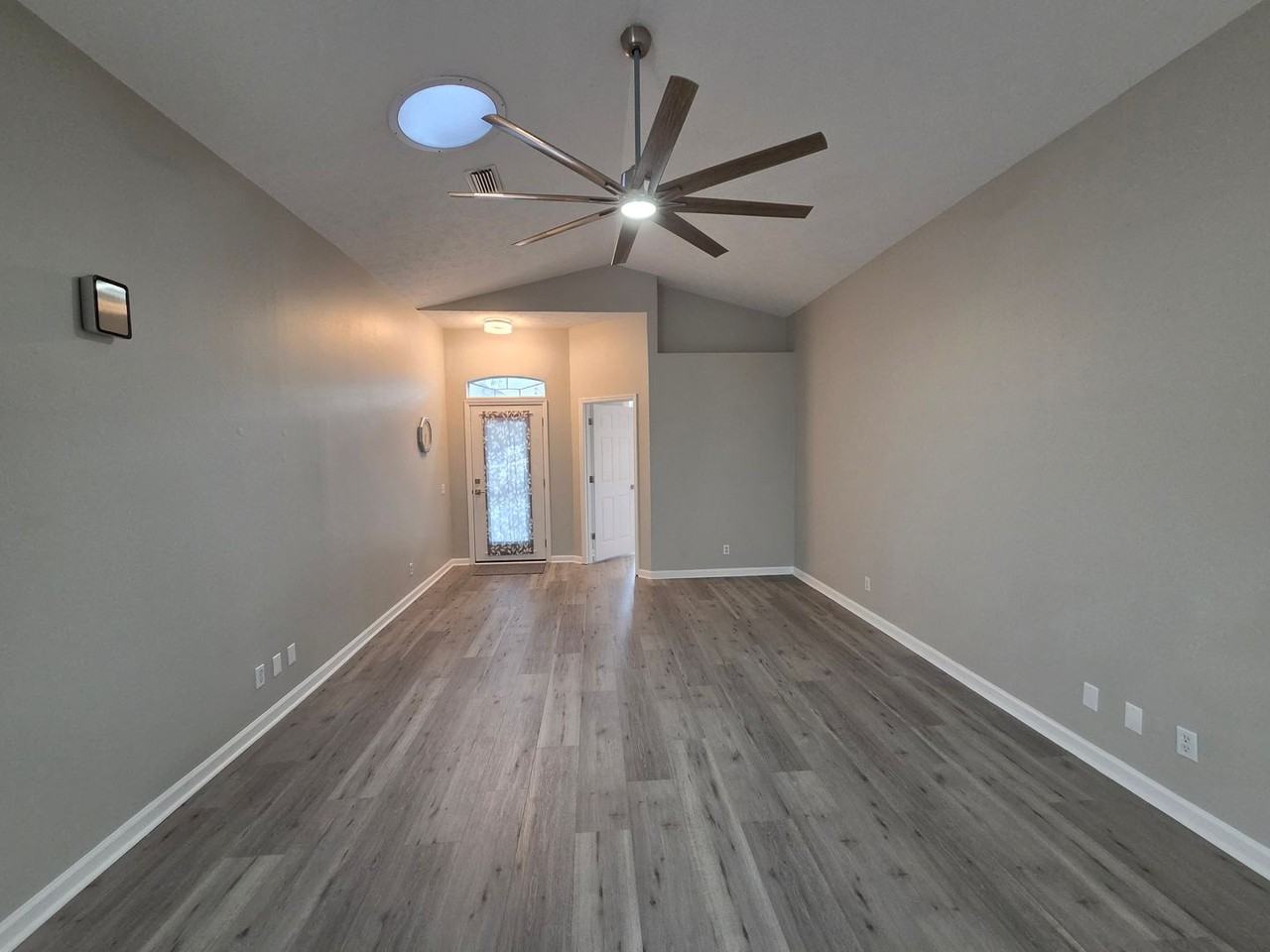 5810 Sunset Ave - Photo 2 of 25